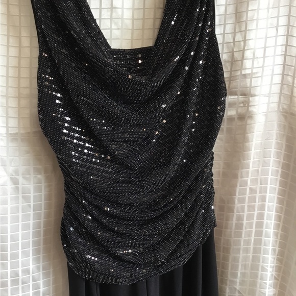 R&M Richards Women's Sequined Metallic Knit Jumpsuit - Picture 5 of 7